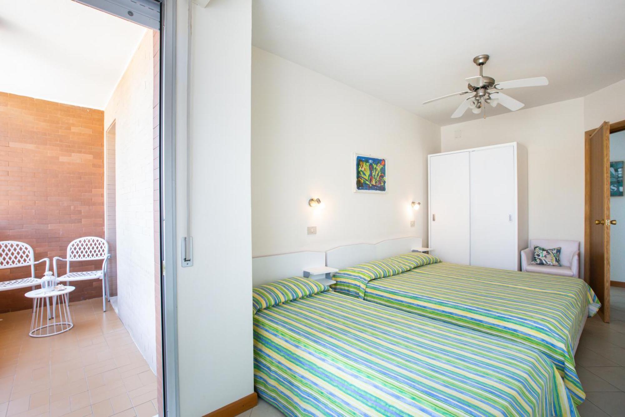 Condominio Italia Lignano Sabbiadoro Exterior foto