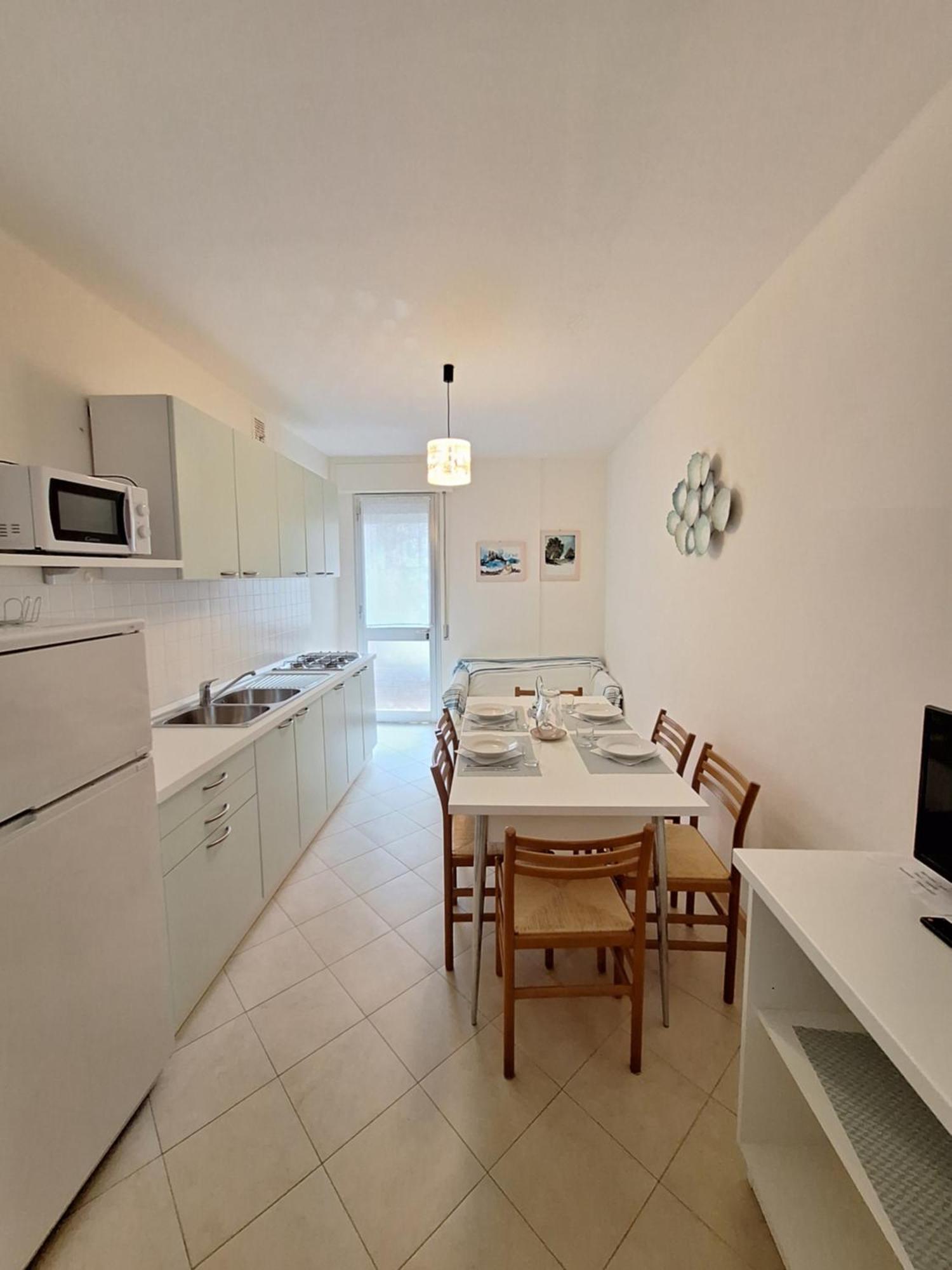 Condominio Italia Lignano Sabbiadoro Exterior foto